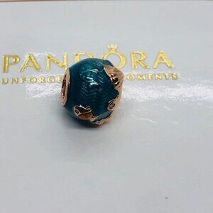 🌞📖Pandora Shimmering Ocean Waves & Fish Charm Ocean Waves Charm